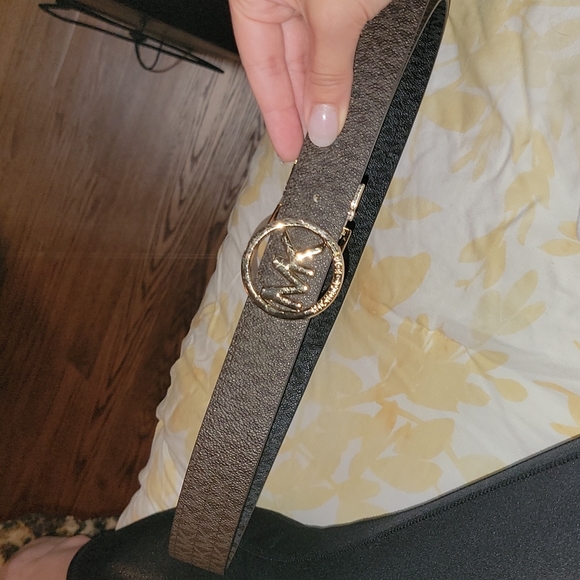 Belt - Picture 3 of 4